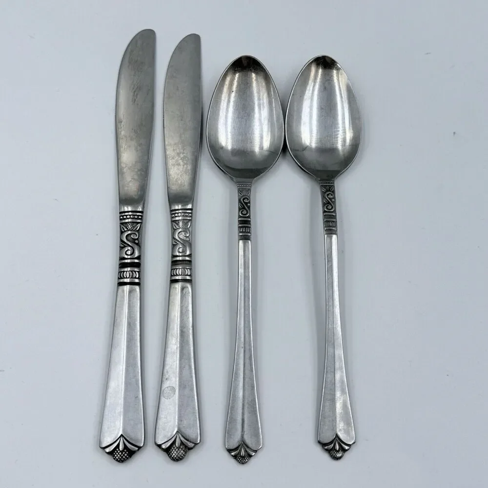 4 QTY Orleans Silver ORL31 Stainless Korea Knife Oval Soup Spoon Scroll Fan MCM